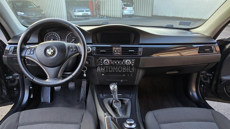 BMW 320 2.0 D  N A V I