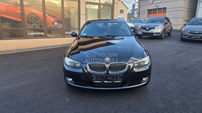 BMW 320 2.0 D  N A V I