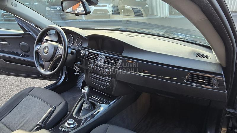 BMW 320 2.0 D  N A V I