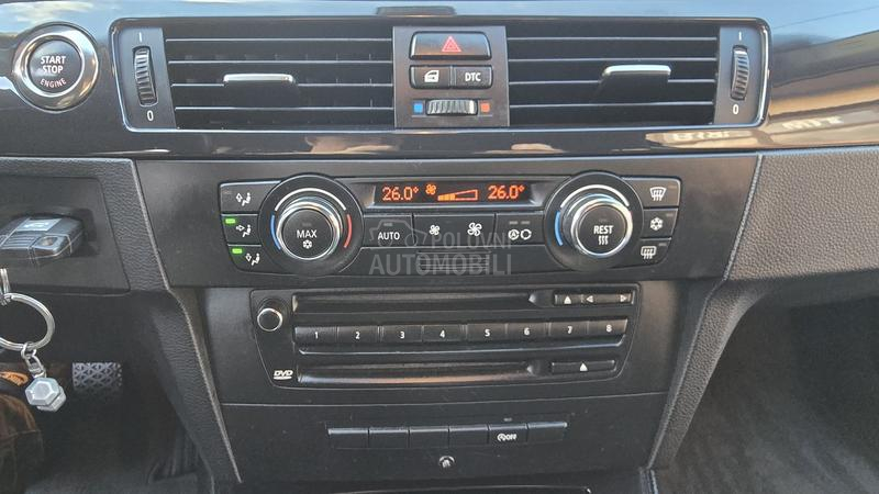 BMW 320 2.0 D  N A V I