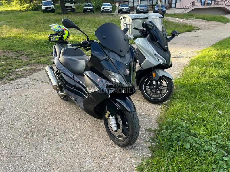 Gilera nexus 500