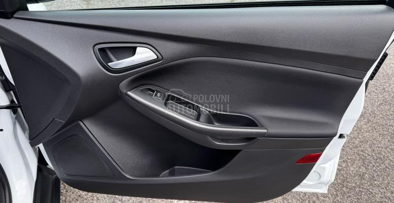 Ford Focus 1.5 TDCI TITANIUM