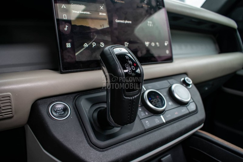 Land Rover Defender HSE 30D 300 Hybrid