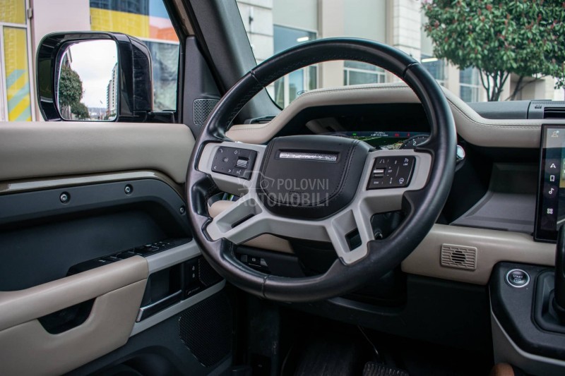 Land Rover Defender HSE 30D 300 Hybrid