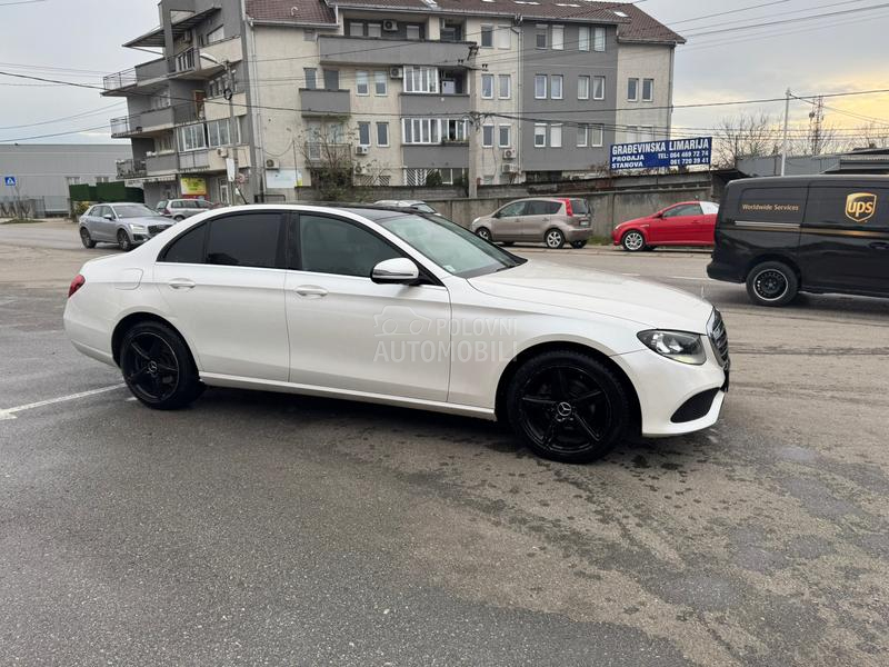Mercedes Benz E 200 