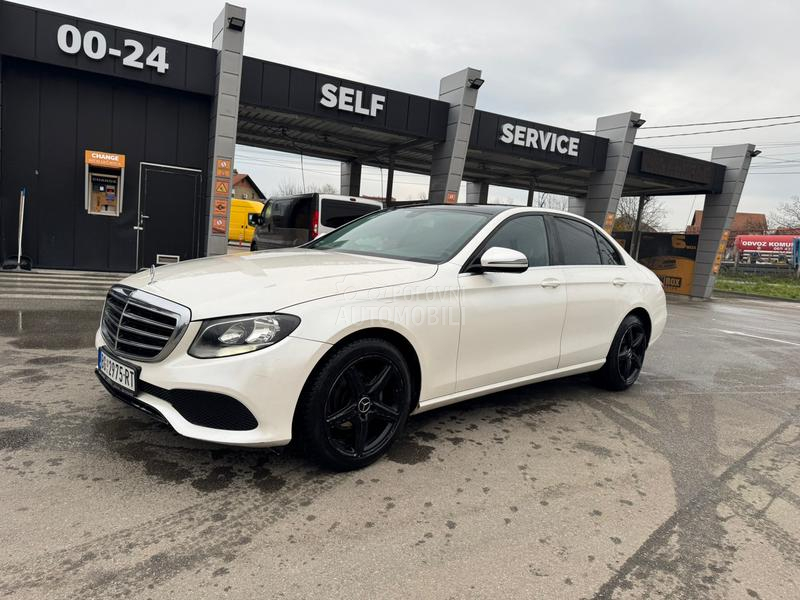 Mercedes Benz E 200 