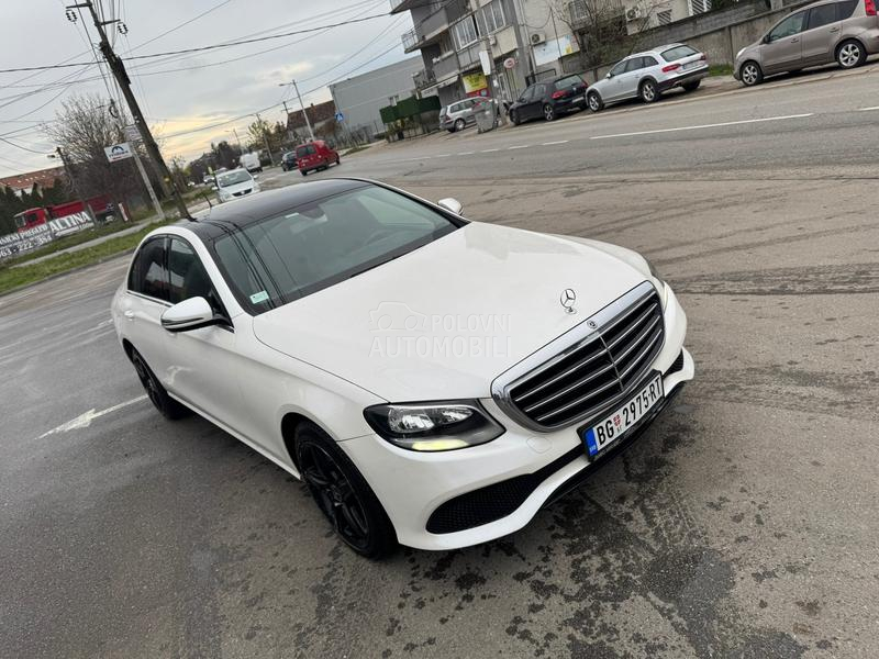 Mercedes Benz E 200 