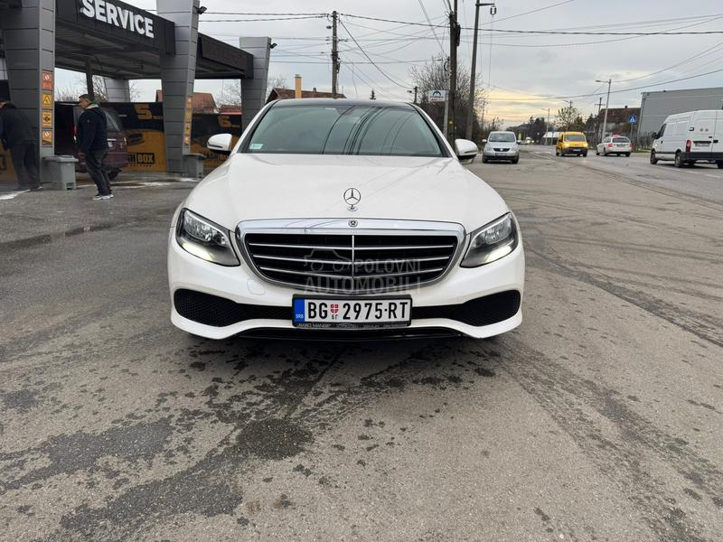 Mercedes Benz E 200 