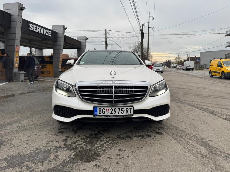 Mercedes Benz E 200 