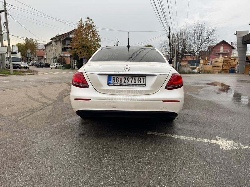 Mercedes Benz E 200 