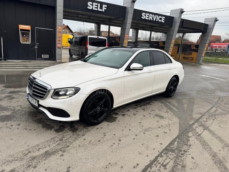 Mercedes Benz E 200 