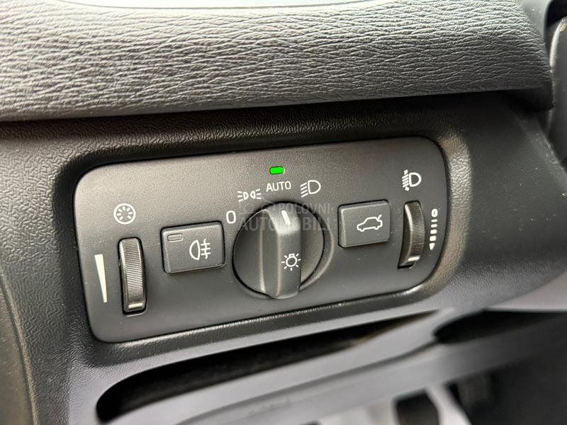 Volvo V40 2.0 D2 Base