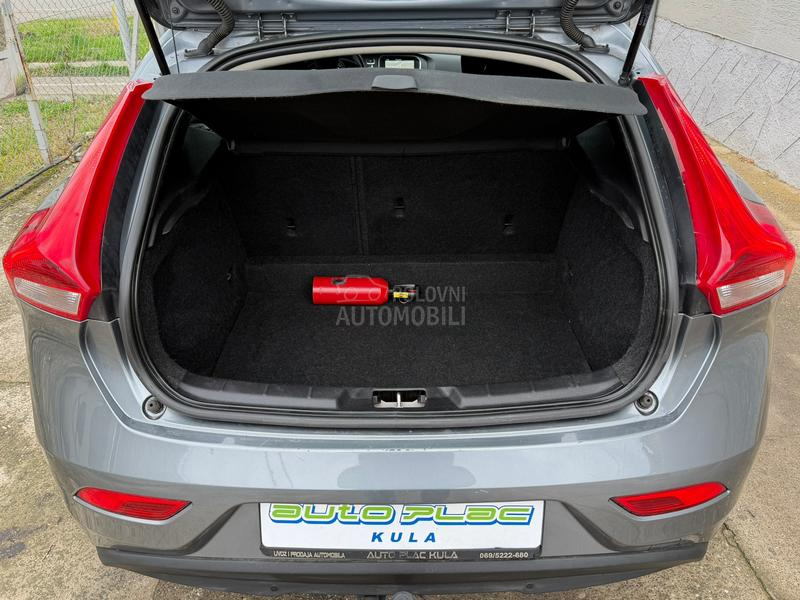 Volvo V40 2.0 D2 Base