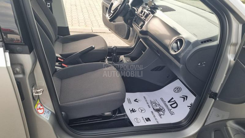 Volkswagen up! 