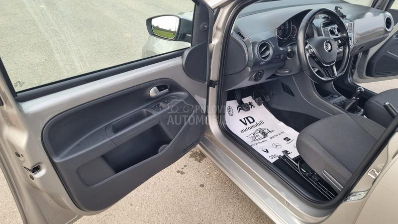 Volkswagen up! 