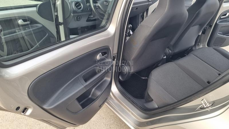 Volkswagen up! 