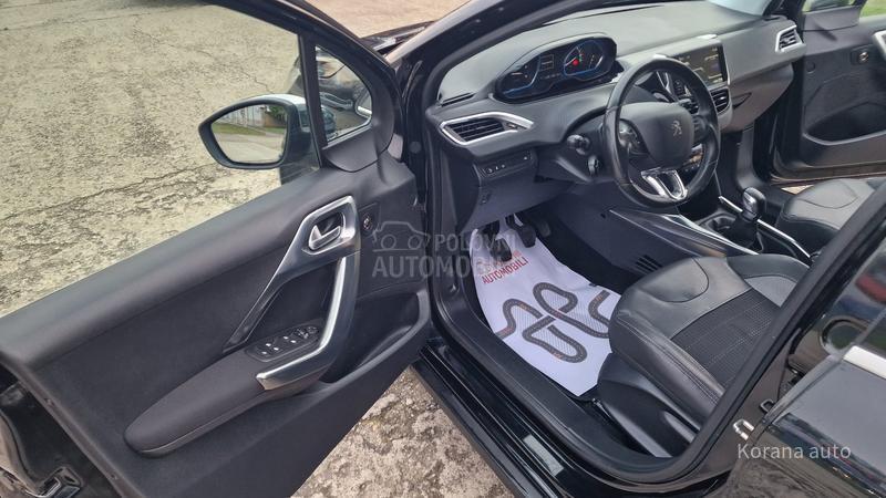 Peugeot 2008 1.6 E-HDI ALLURE