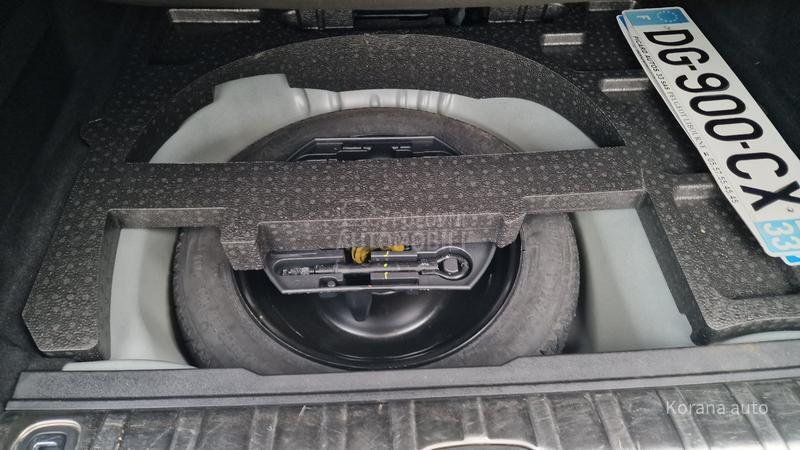 Peugeot 2008 1.6 E-HDI ALLURE