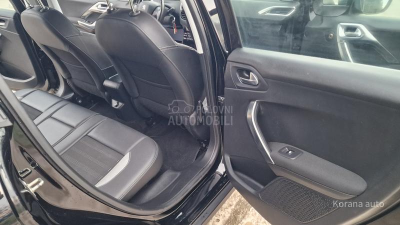 Peugeot 2008 1.6 E-HDI ALLURE