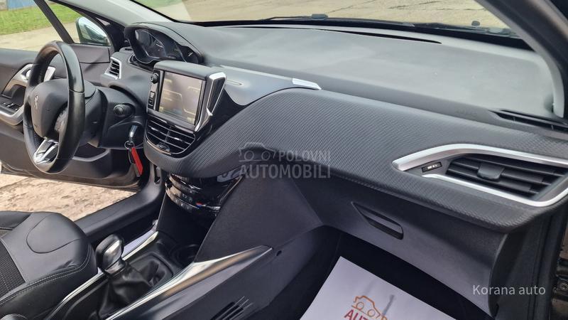 Peugeot 2008 1.6 E-HDI ALLURE