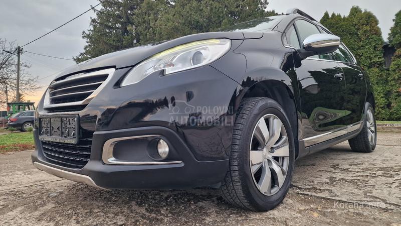 Peugeot 2008 1.6 E-HDI ALLURE