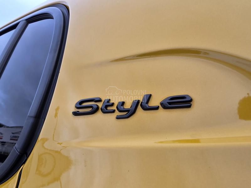 Peugeot 208 1.2 STYLE/25.000 K.M