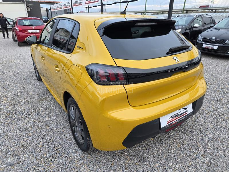 Peugeot 208 1.2 STYLE/25.000 K.M