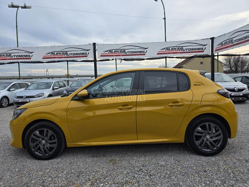 Peugeot 208 1.2 STYLE/25.000 K.M