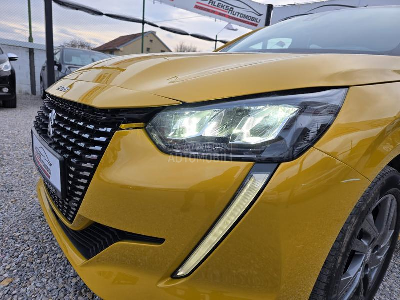 Peugeot 208 1.2 STYLE/25.000 K.M