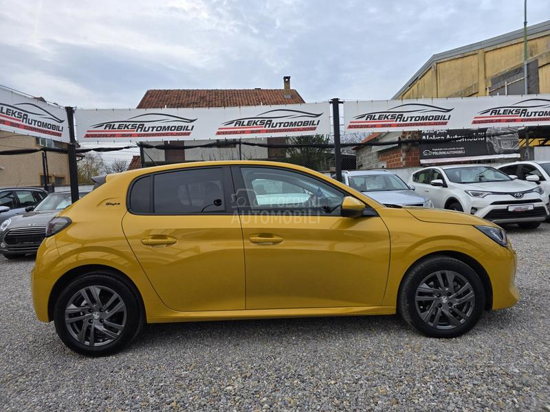 Peugeot 208 1.2 STYLE/25.000 K.M