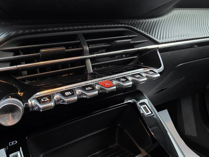 Peugeot 208 1.2 STYLE/25.000 K.M