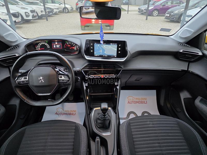 Peugeot 208 1.2 STYLE/25.000 K.M