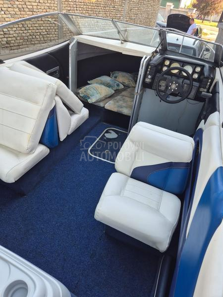 Bayliner Capri