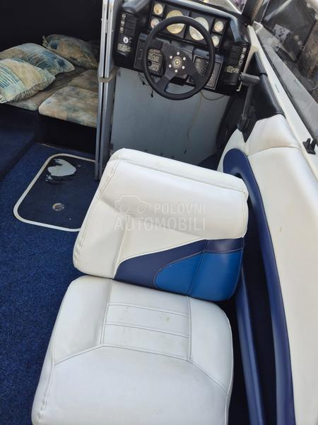 Bayliner Capri