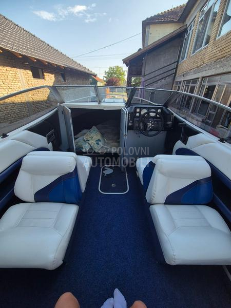 Bayliner Capri