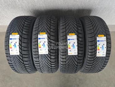 Pirelli 215/55 R17 Zimska