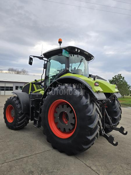 Claas Axion 920