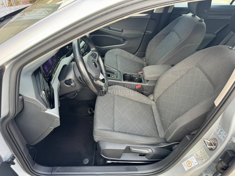 Volkswagen Golf 8 Dsg/Virt/Led/Ambient