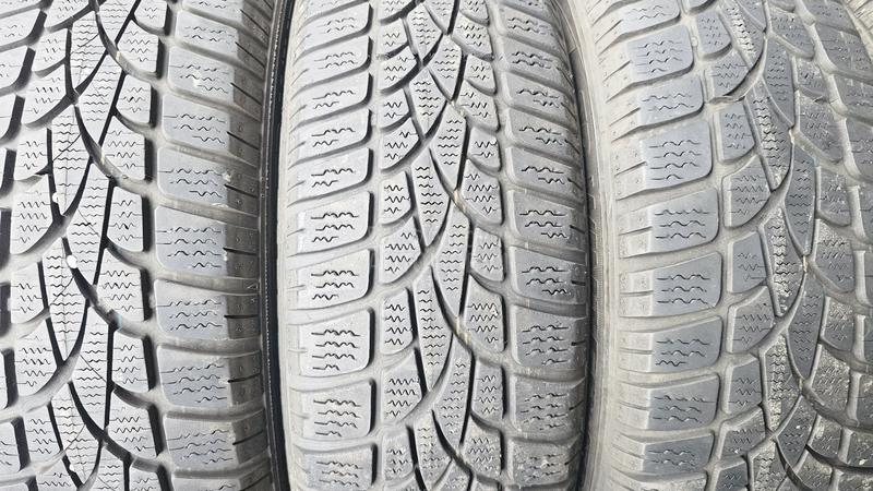 Dunlop 175/60 R16 Zimska