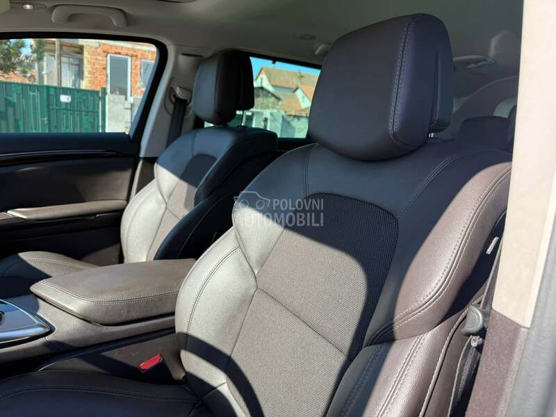 Renault Espace PARIS 4 CONTROL