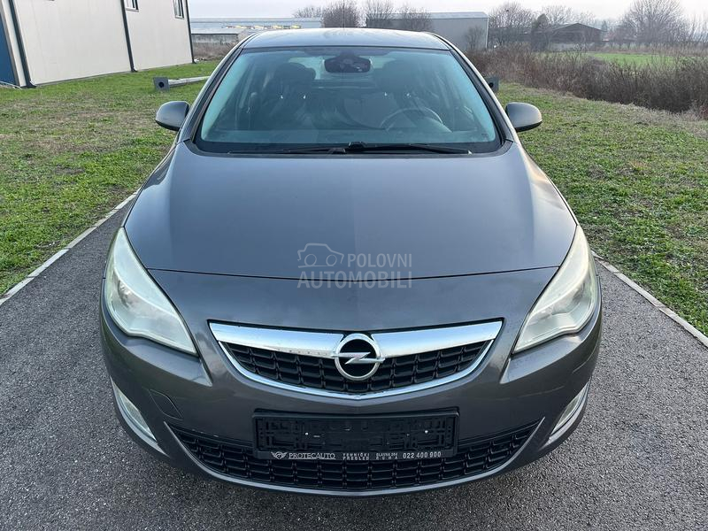 Opel Astra J 1.7 cdti