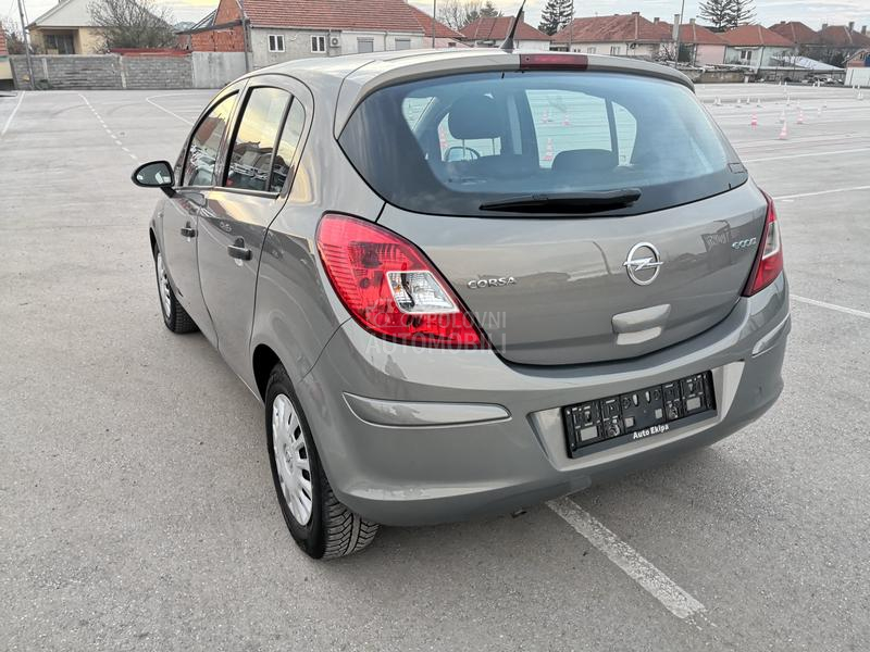 Opel Corsa D 1.2,8v/FACELIFT/NOVA