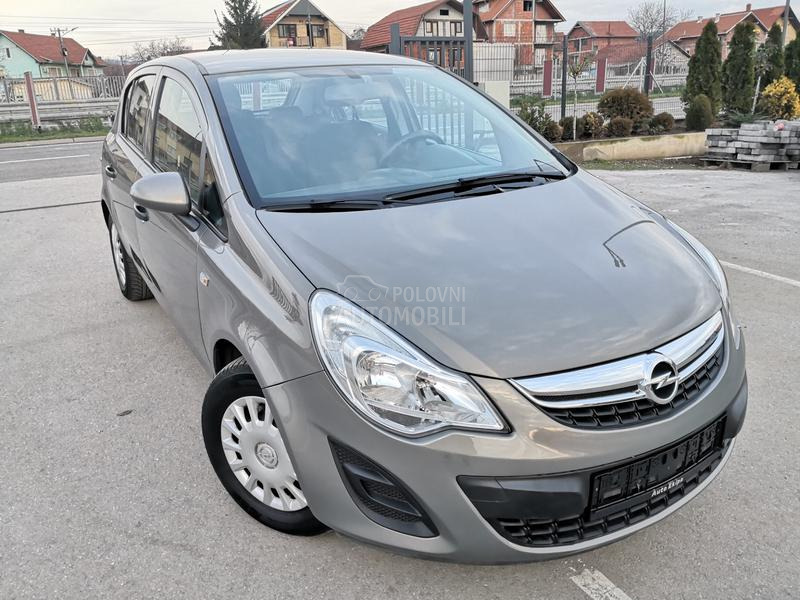 Opel Corsa D 1.2,8v/FACELIFT/NOVA