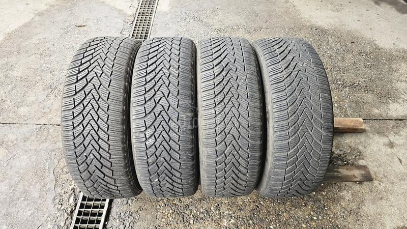Continental 205/55 R16 Zimska