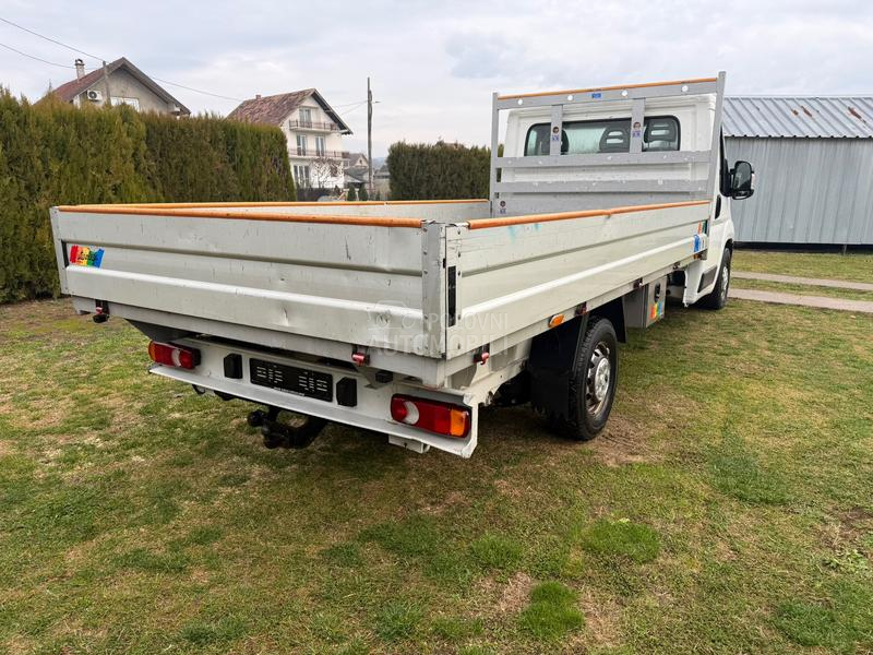 Peugeot Boxer Blue HDI 160