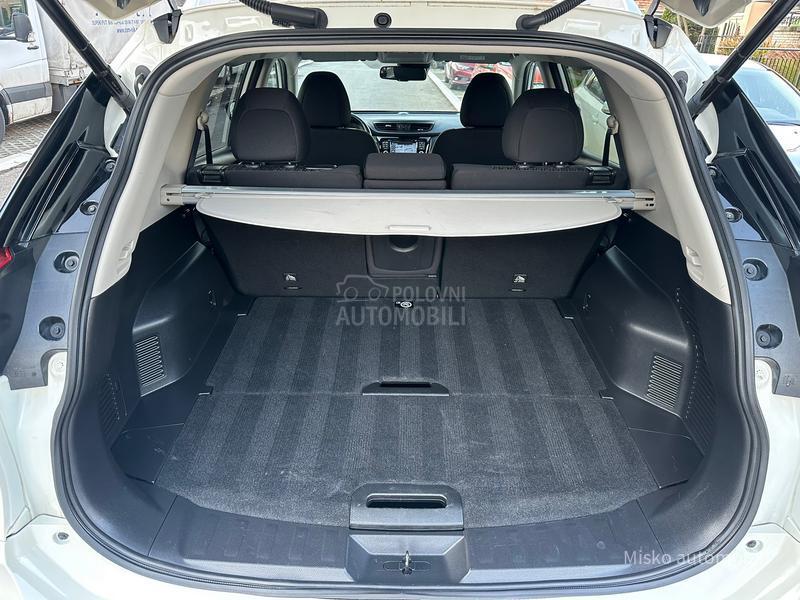 Nissan X-Trail 2.0 DCI 4x4 Kam 360