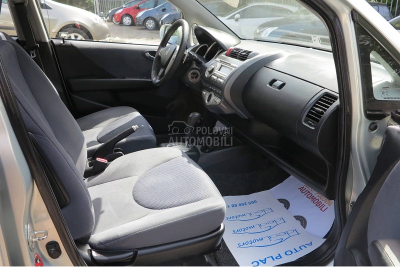 Honda Jazz 1.4 b SVAJCARSKA