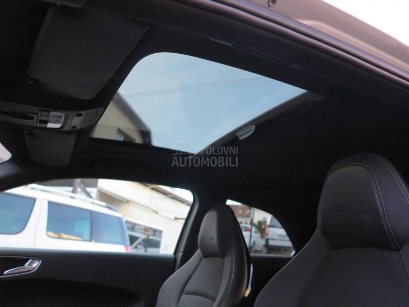 Audi A1 1.4 b 3 x Sline