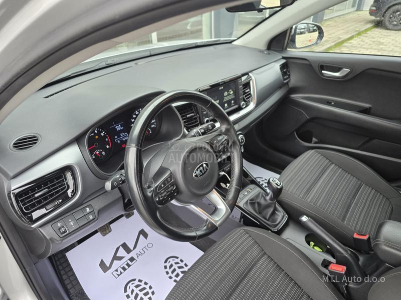 Kia Stonic 1.4 MPI LX URBAN