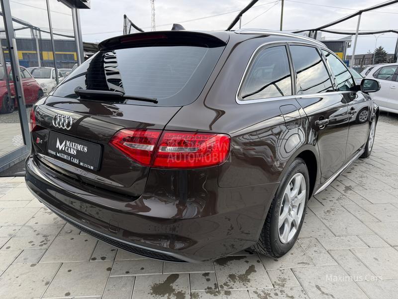 Audi A4 2.0 TDI S-Line